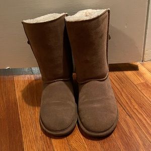 Bearpaw boots in excellent condition